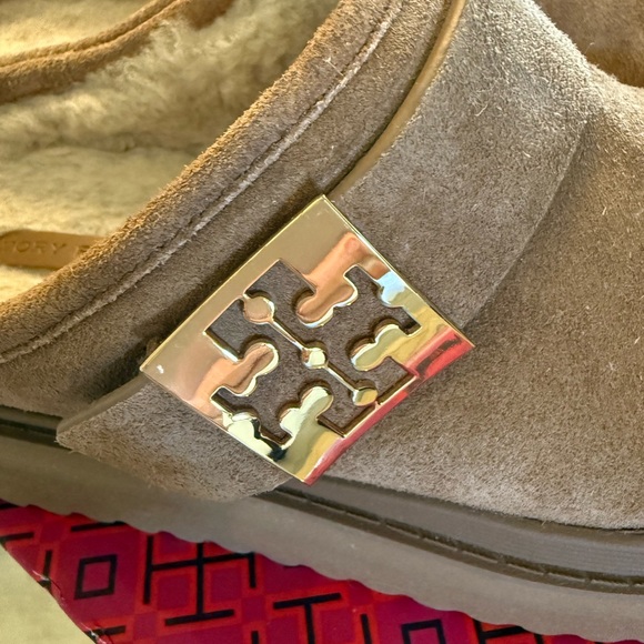 Tory Burch Mellow Shearling Platform Clogs Brown Suede Mules Gold Accent - Picture 4 of 9